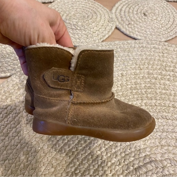 Uggs 6 infant Baby
Keelan Boot - Picture 4 of 5